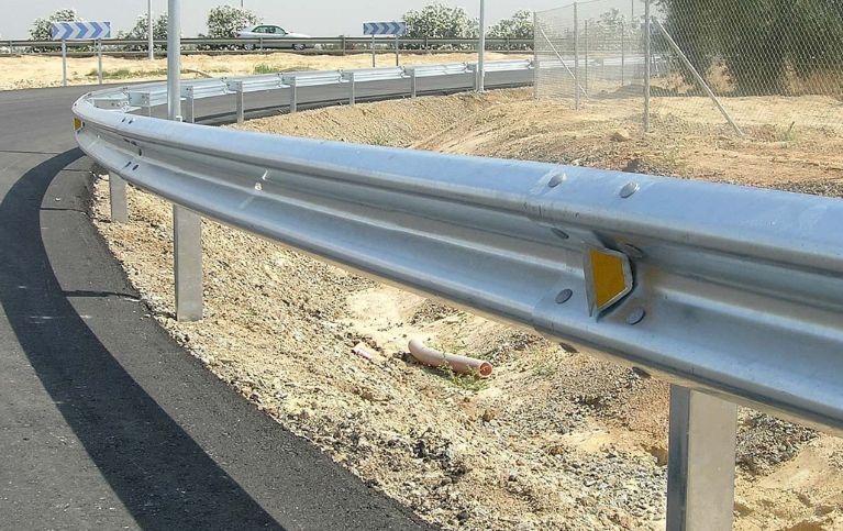 crash barrier